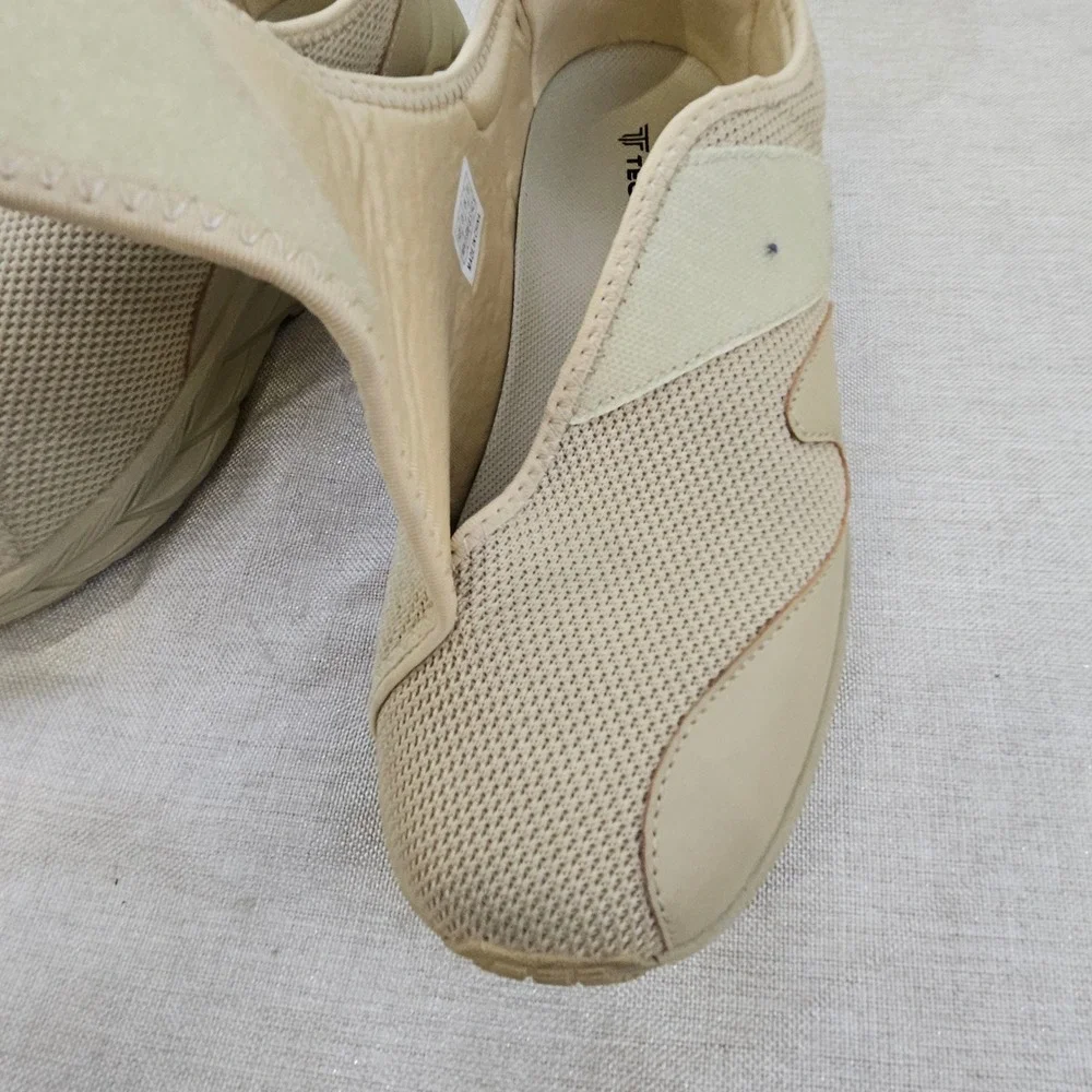 TEOHRW Men's Beige‎ Mesh Slip On Sneakers Hook and Loop Shoes Size 9.5 Wide